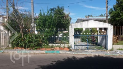 Image 3 - 240081